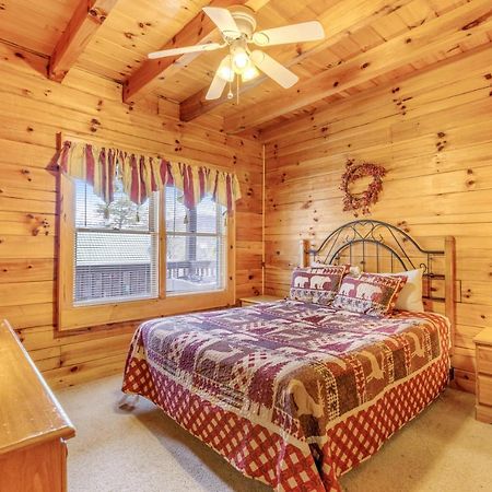 Papaw's Bear Den Villa Pigeon Forge Bagian luar foto
