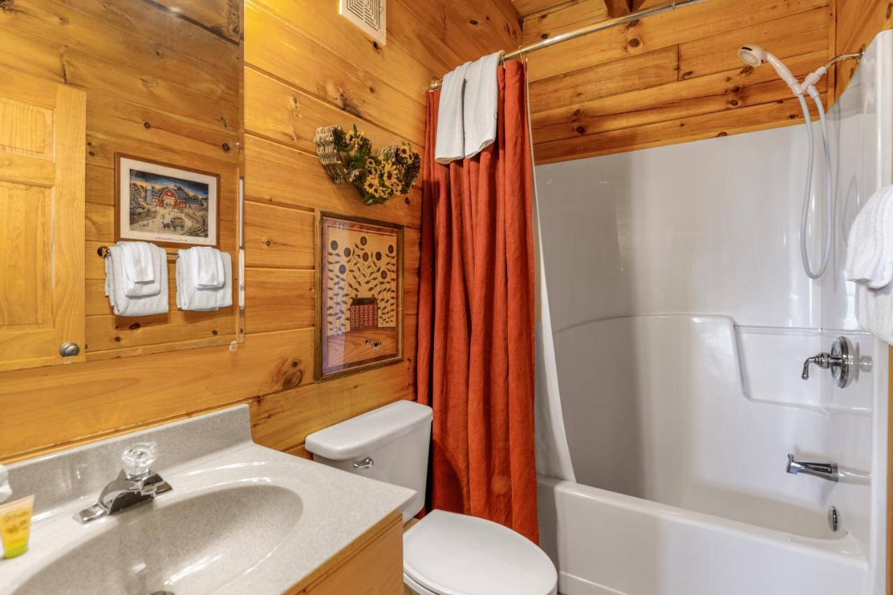 Papaw's Bear Den Villa Pigeon Forge Bagian luar foto