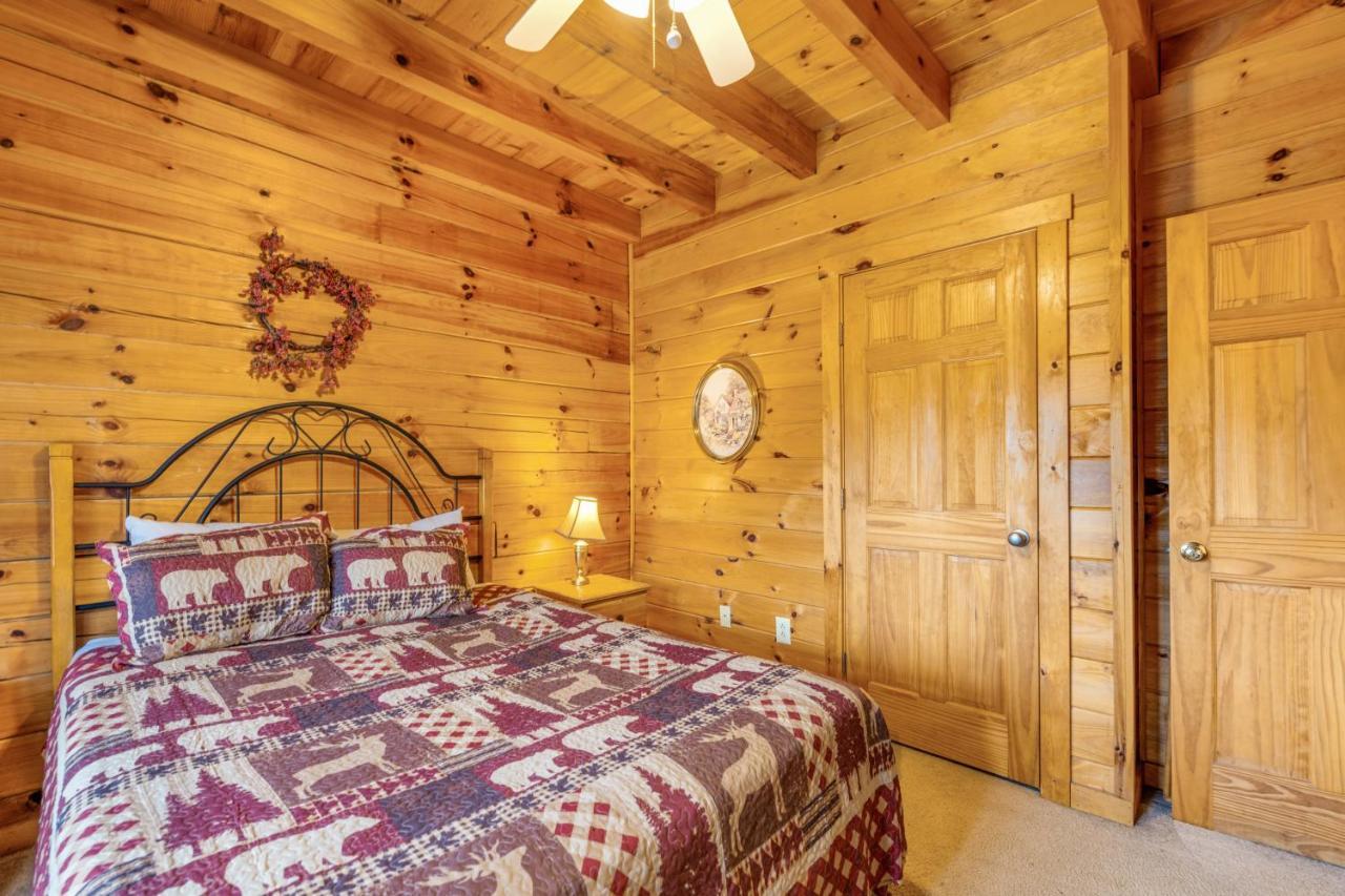 Papaw's Bear Den Villa Pigeon Forge Bagian luar foto