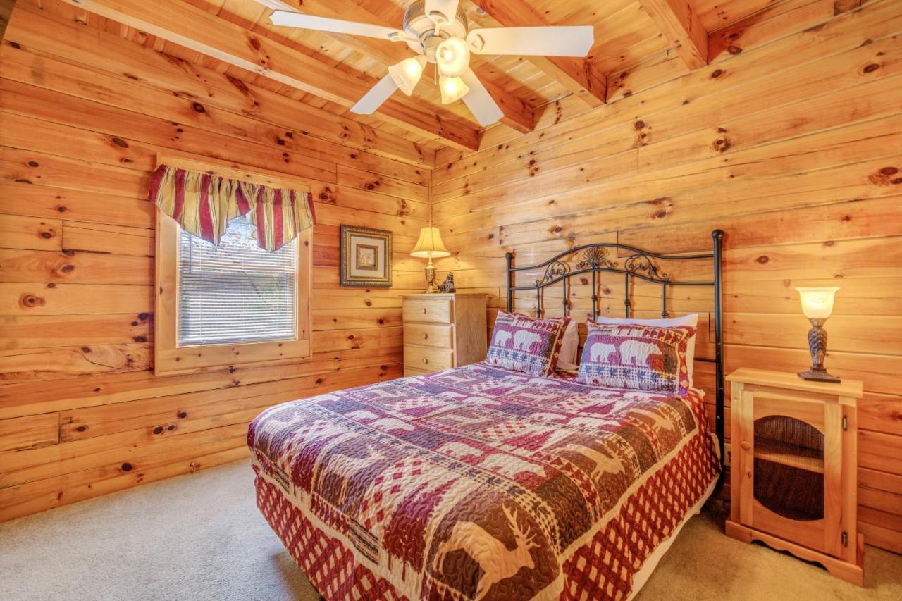 Papaw's Bear Den Villa Pigeon Forge Bagian luar foto
