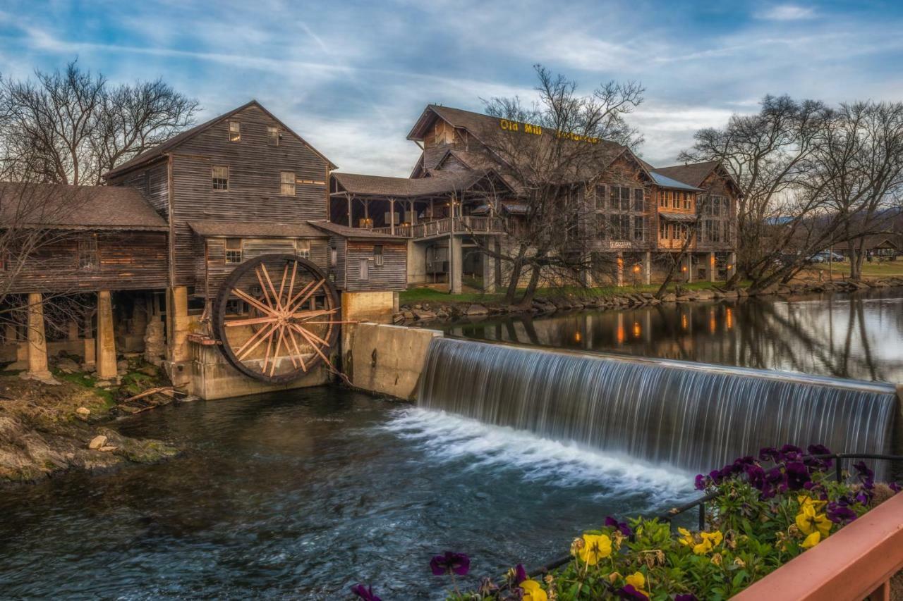 Papaw's Bear Den Villa Pigeon Forge Bagian luar foto